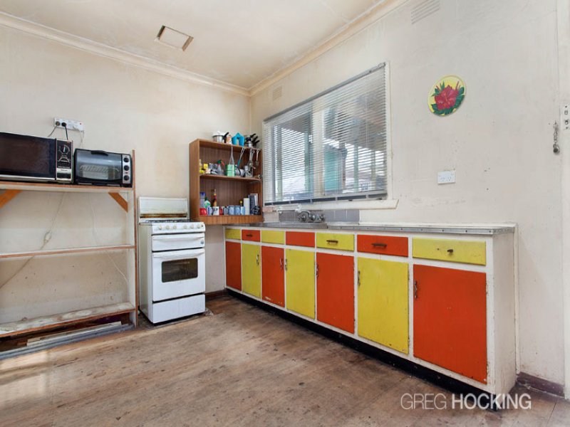 14 Lark Street, Altona image 3