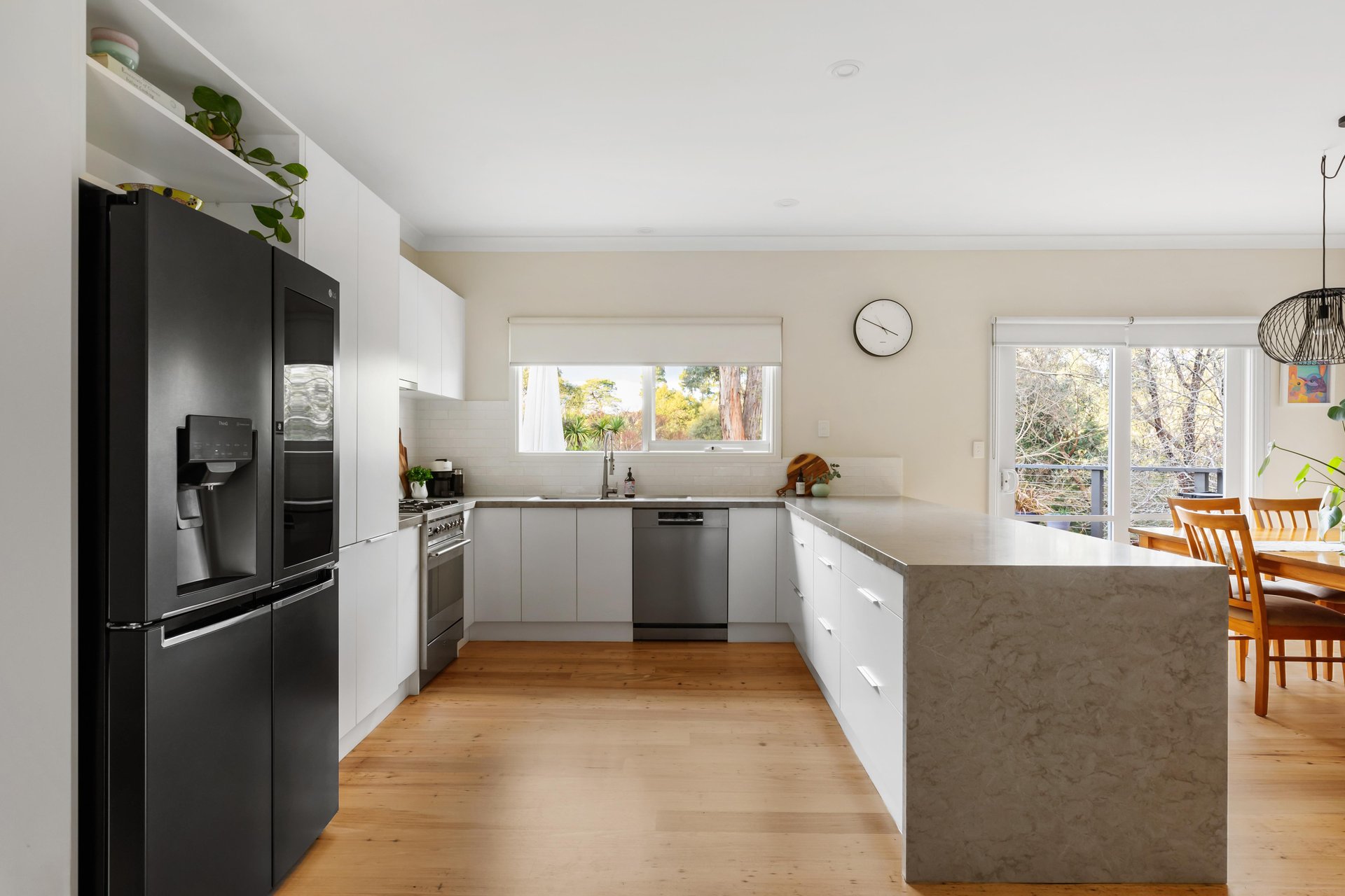14 Laurel Hill Drive, Eltham North image 6