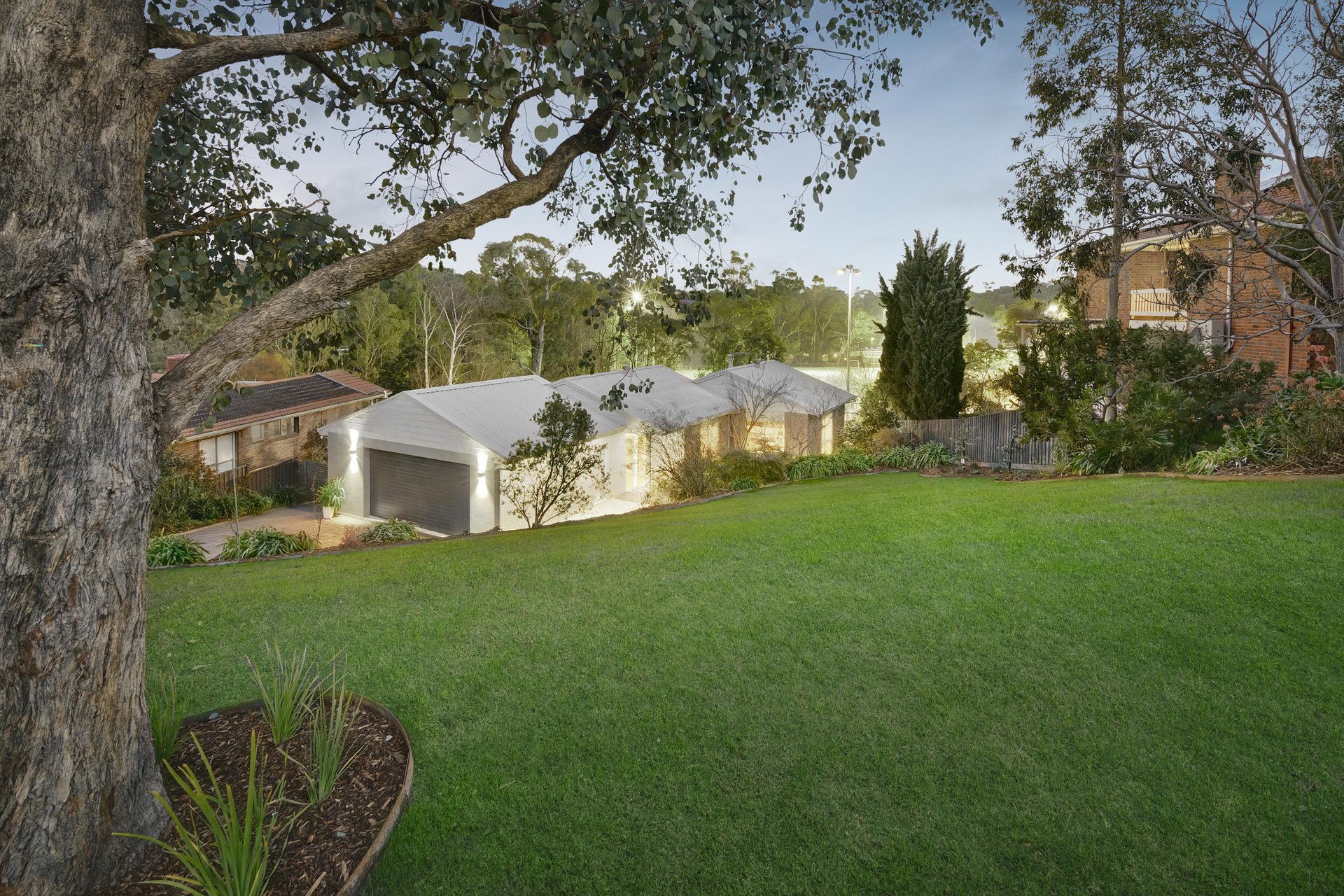 14 Laurel Hill Drive, Eltham North image 2