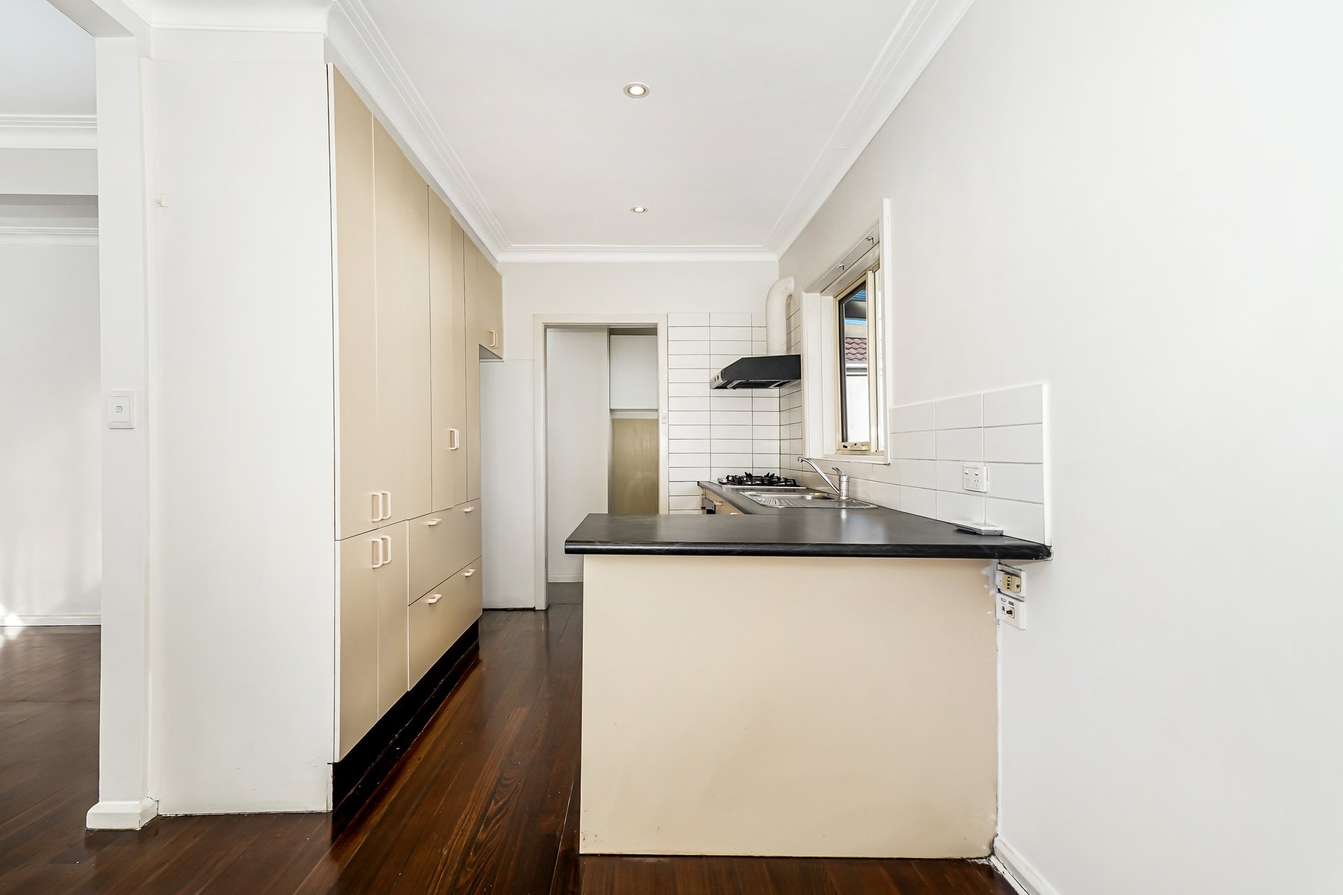 1/4 Lee Avenue, Springvale image 2