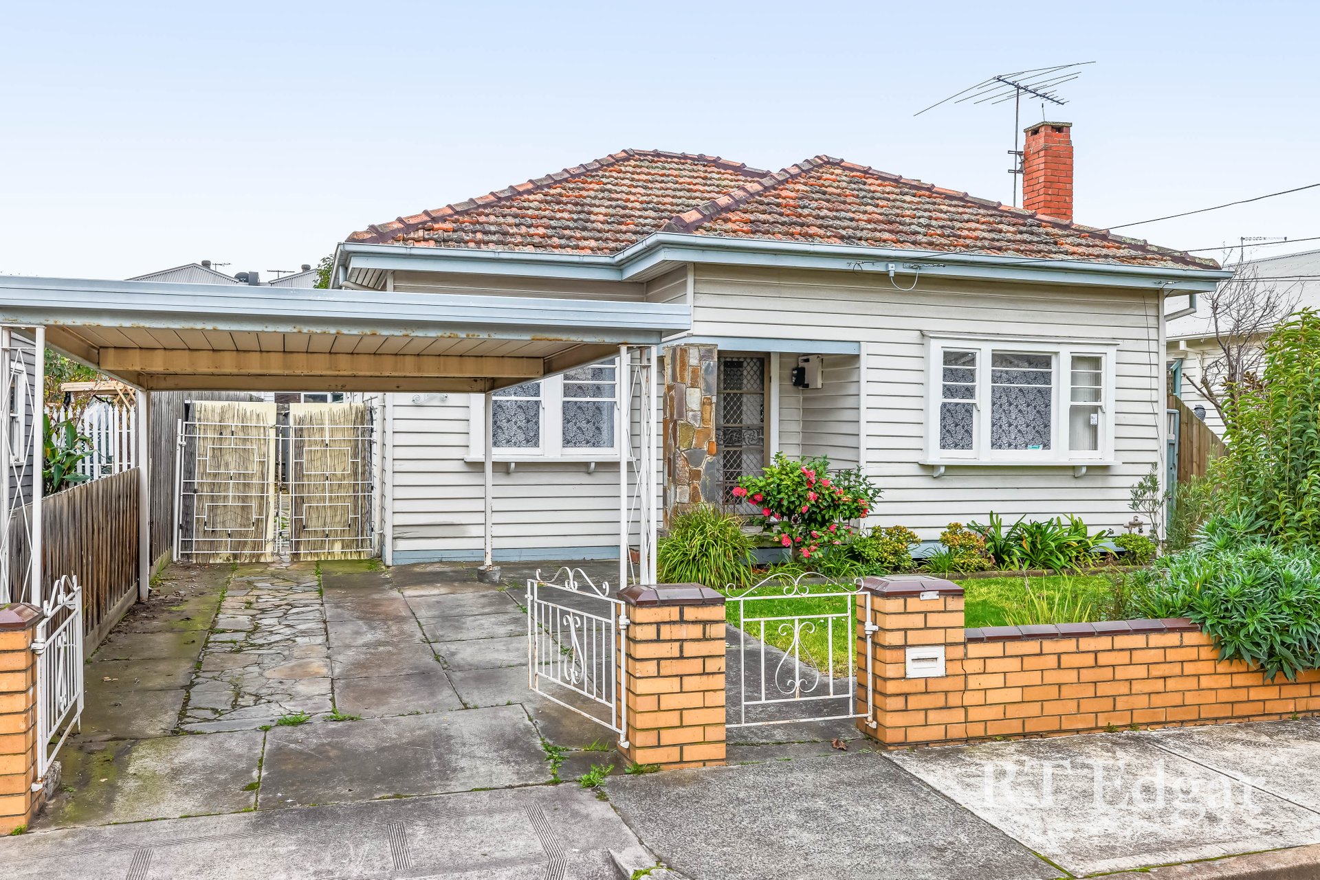 Property Gallery - Main Image