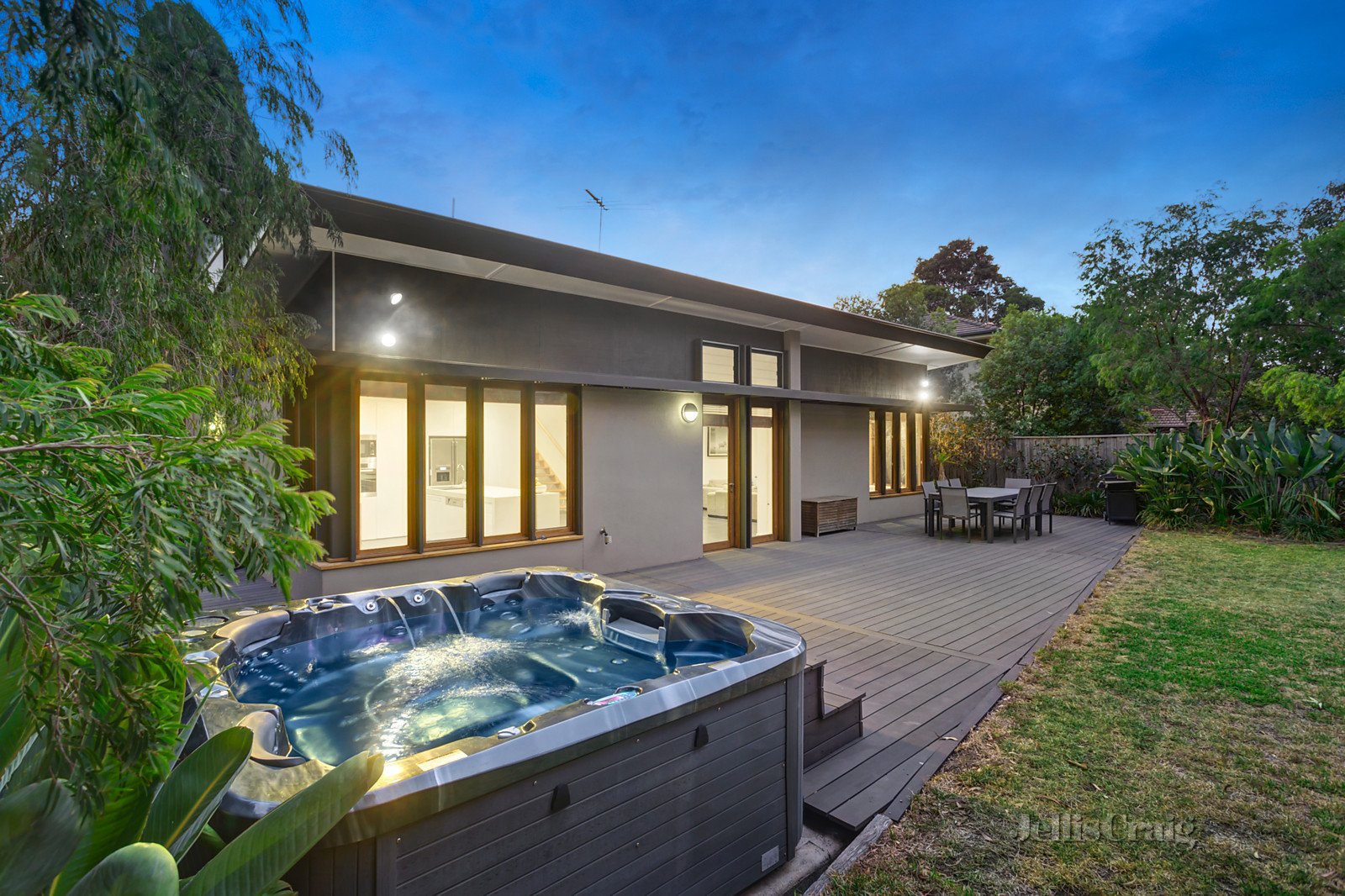 14 Linaker Drive, Macleod image 3