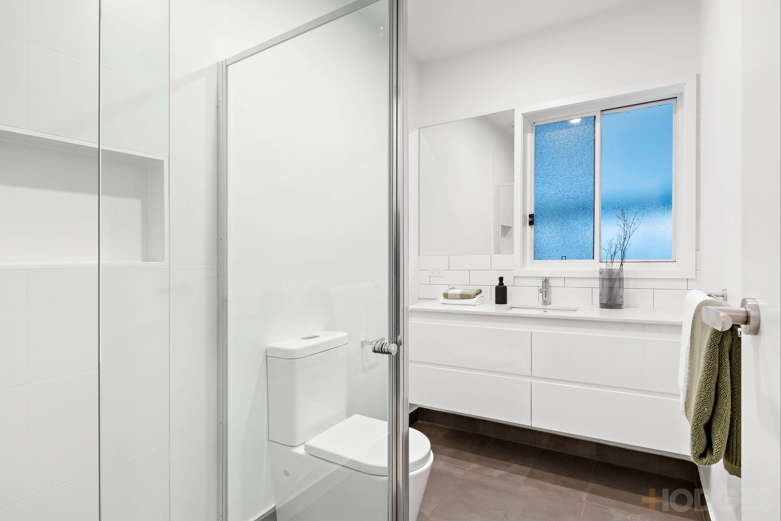 1 / 4 Linden Avenue Cheltenham