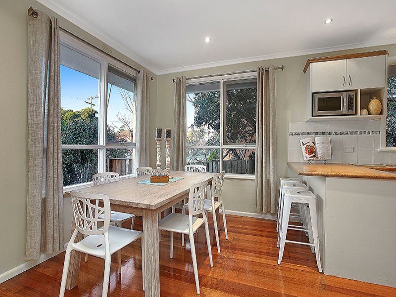 14 Lorraine Drive, Burwood East image 3