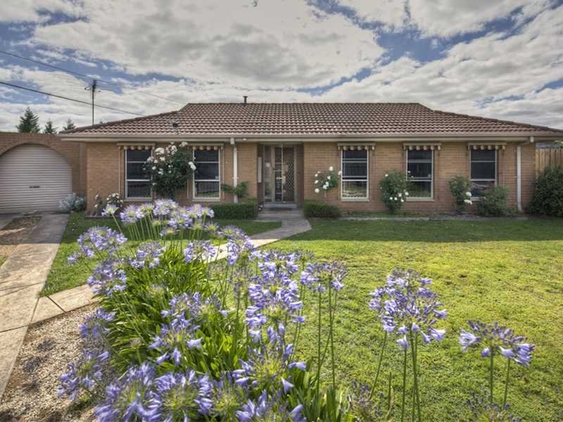14 Lovell Court, Whittington image 1
