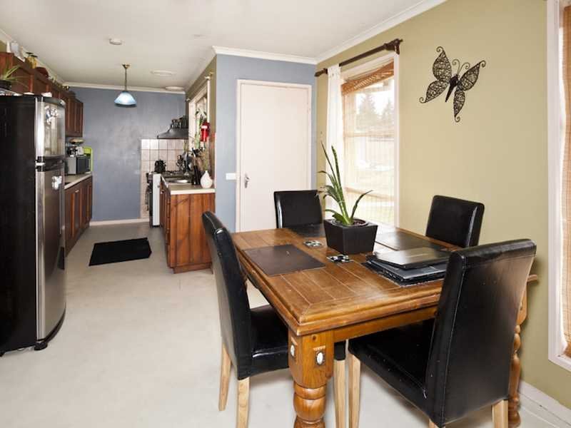 14 Lovell Court, Whittington image 7