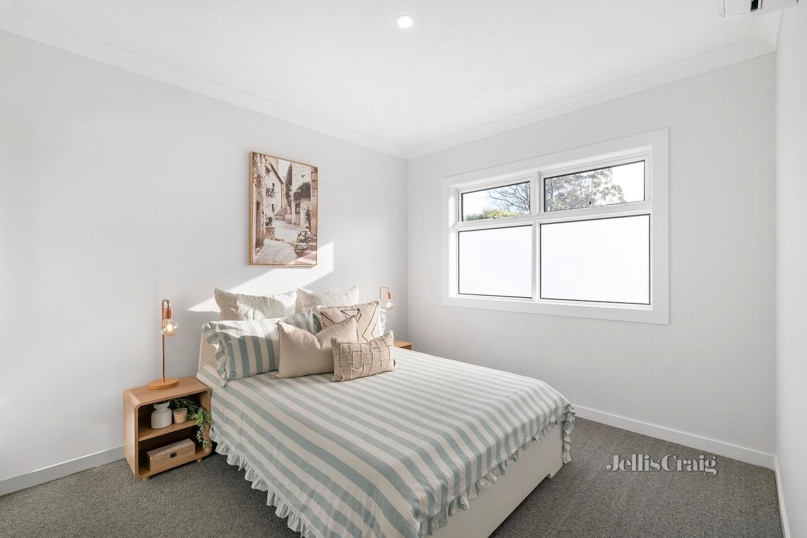 14 Lucille Avenue, Croydon South image 11