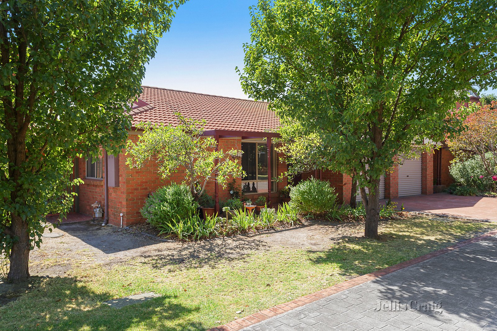 14 Lyell Walk, Forest Hill image 2