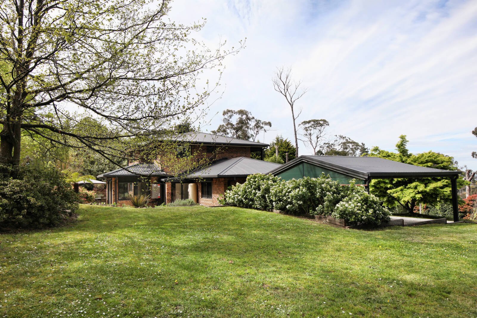 Property Gallery Thumbnail 3