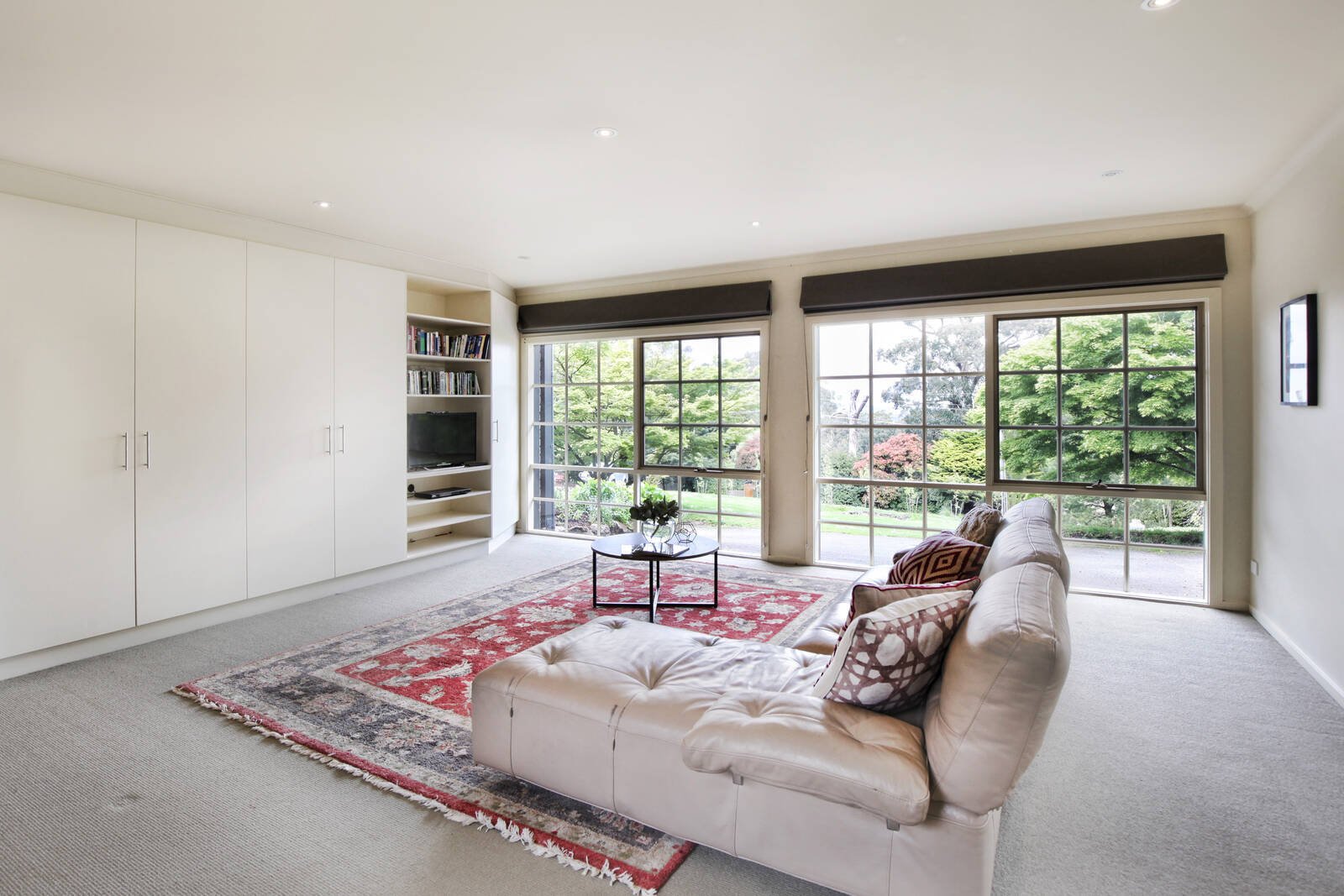 Property Gallery Thumbnail 11