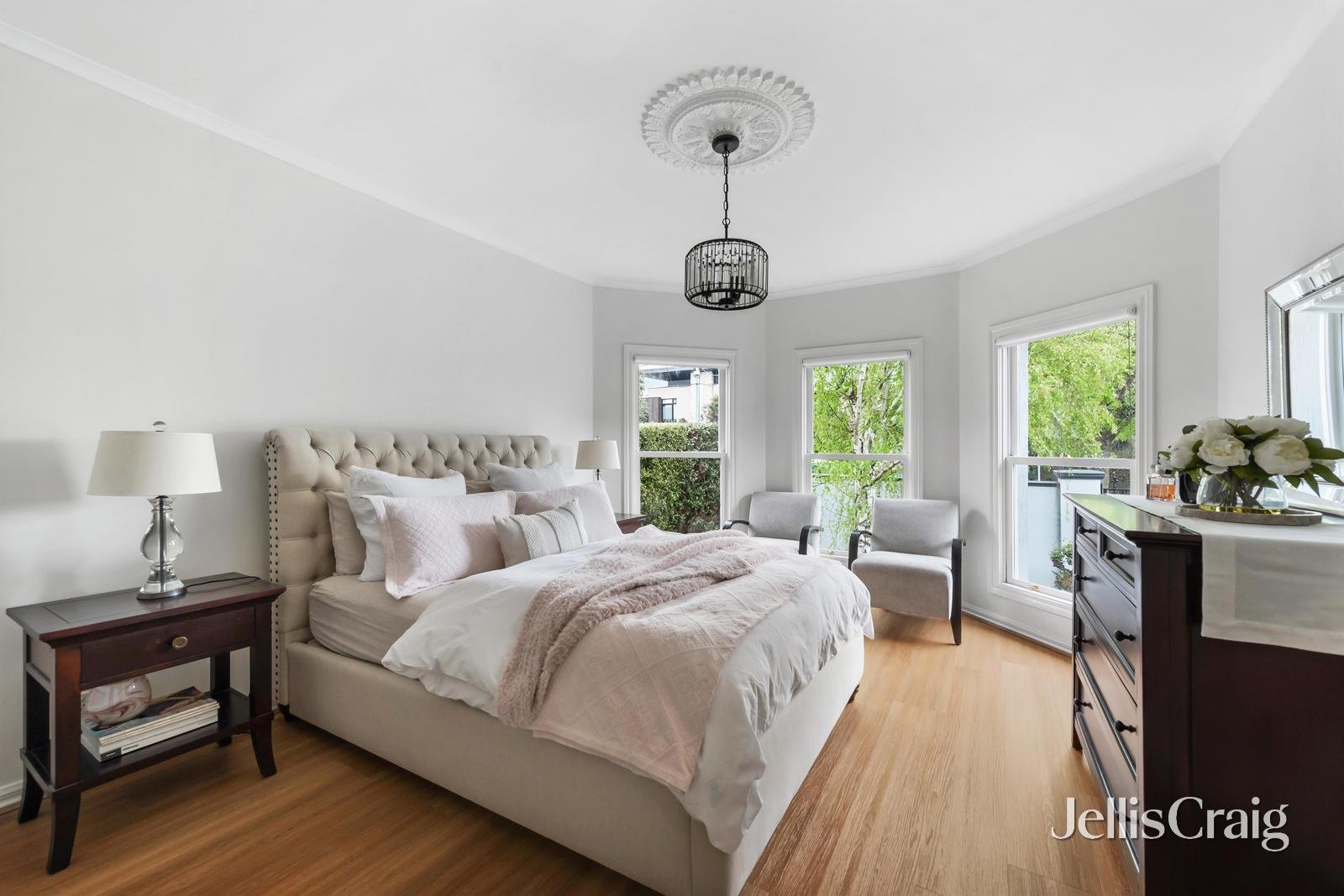 14 Mackie Road, Bentleigh East image 9