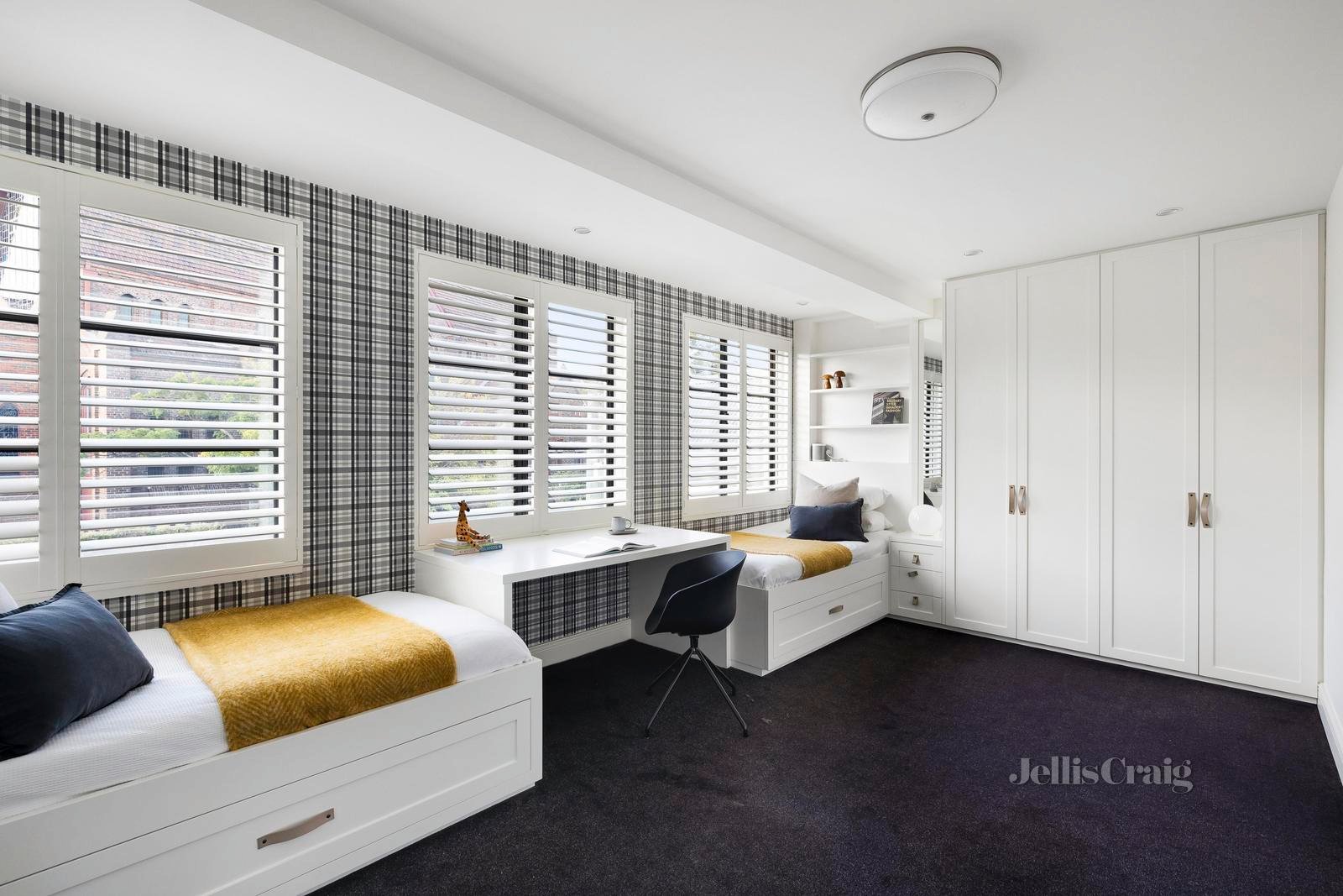 14 Madden Street, Albert Park image 17