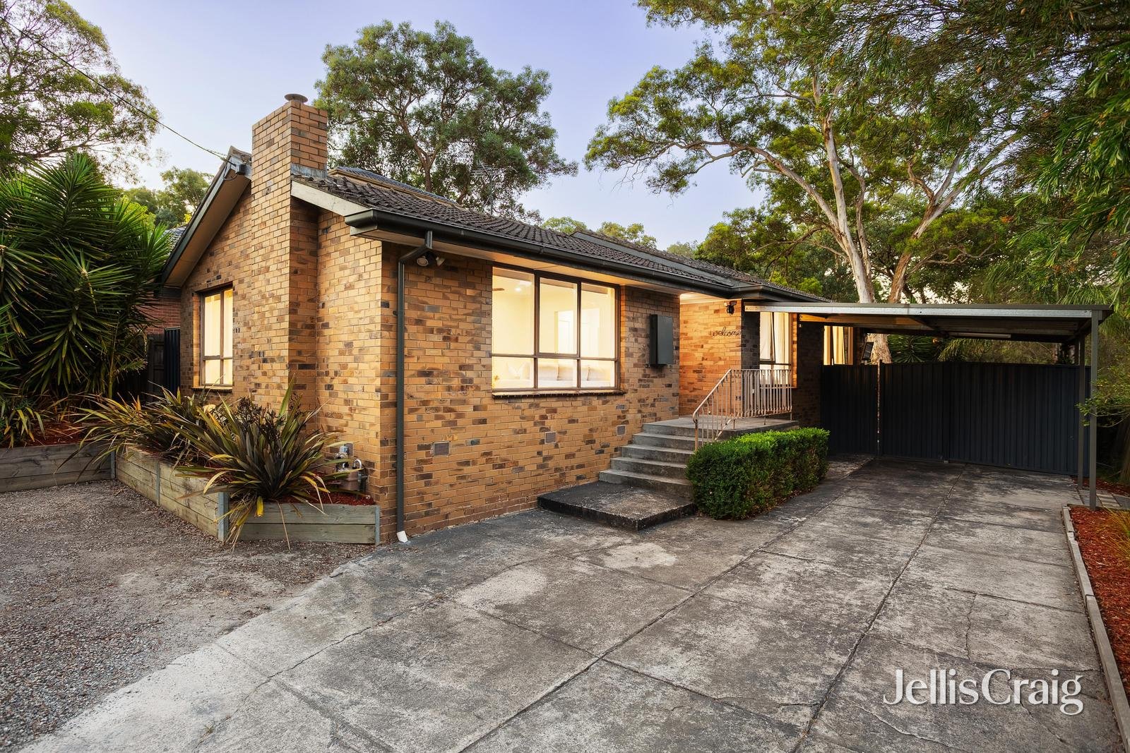 14 Main Street, Diamond&nbsp;Creek image 1