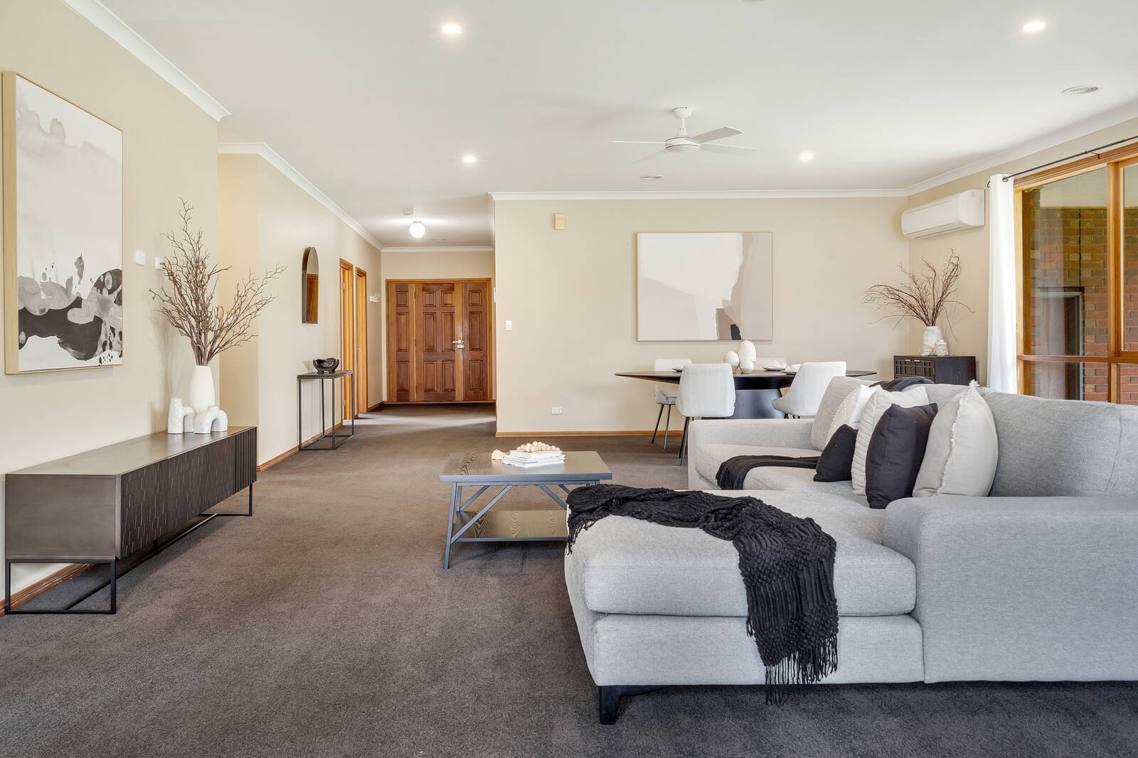 Property Gallery Thumbnail 8