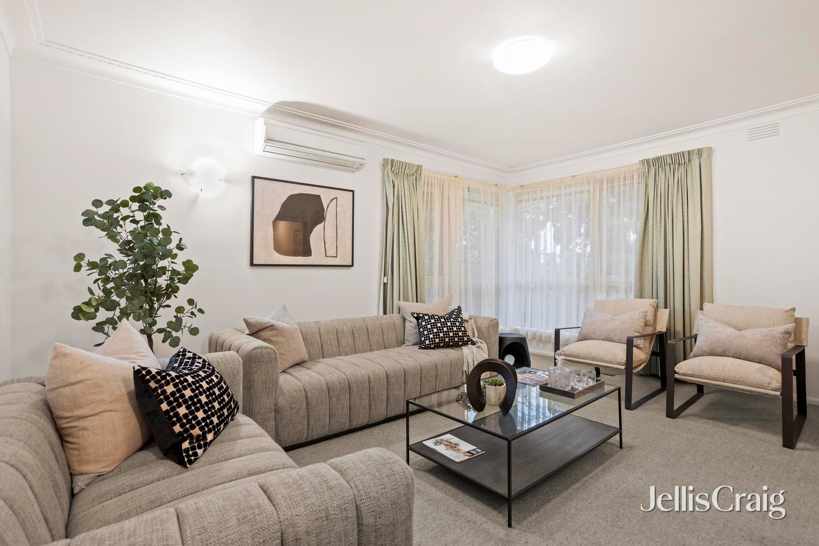 14 Marilyn Crescent, Ringwood image 2