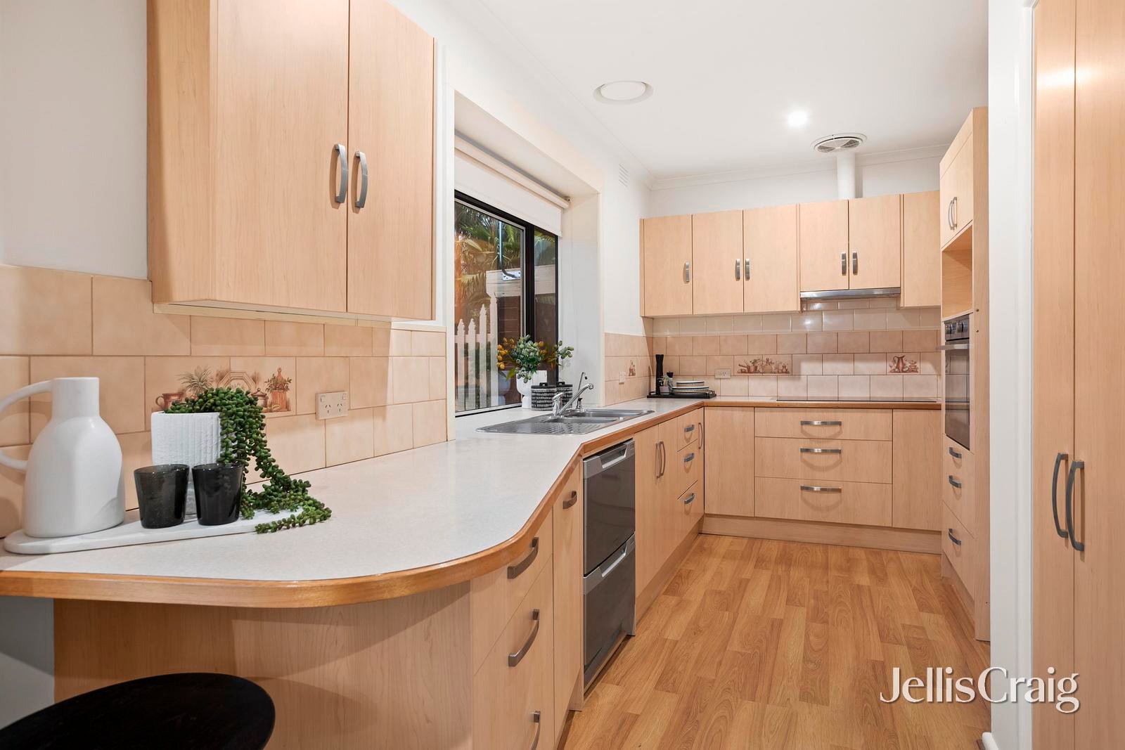 14 Marilyn Crescent, Ringwood image 3