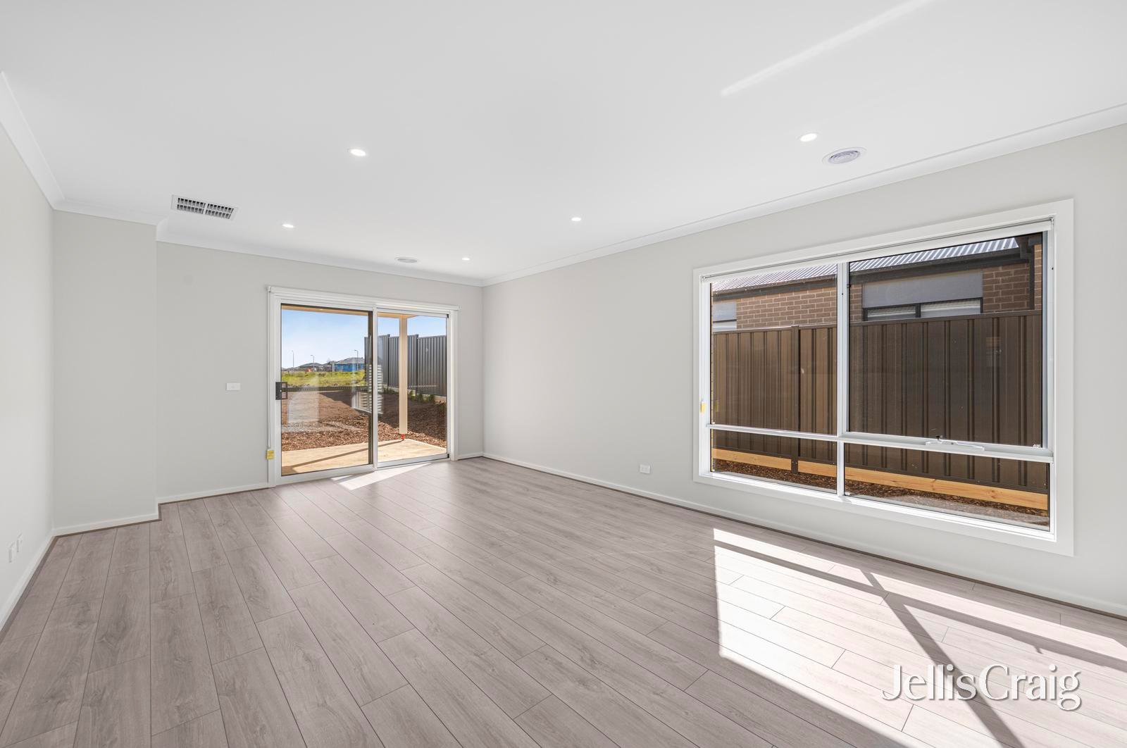 14 Maxi Drive, Winter&nbsp;Valley image 4