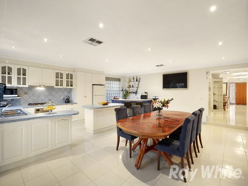 14 Mayfair Close, Mulgrave image 3
