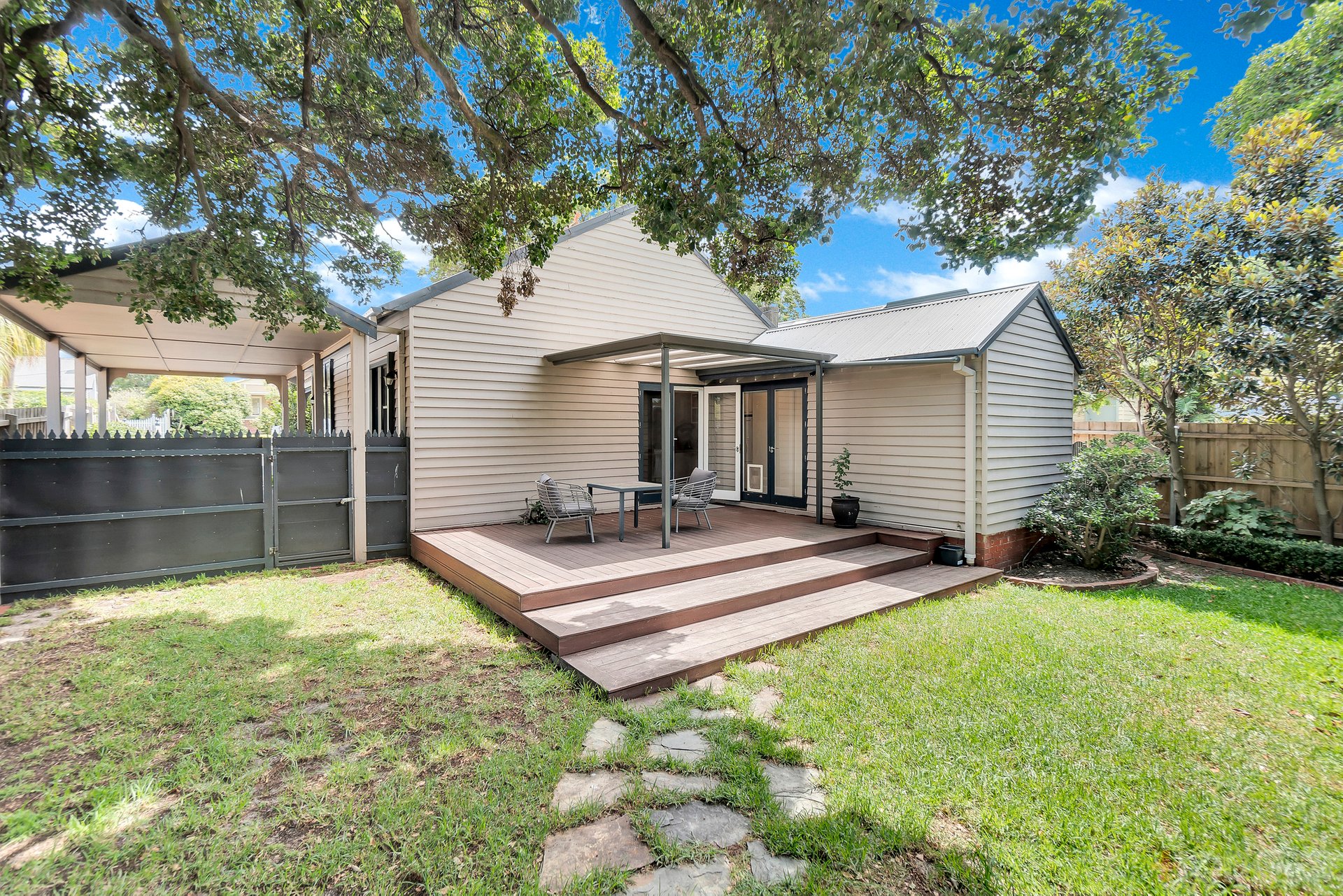 14 McIvor Street Cheltenham