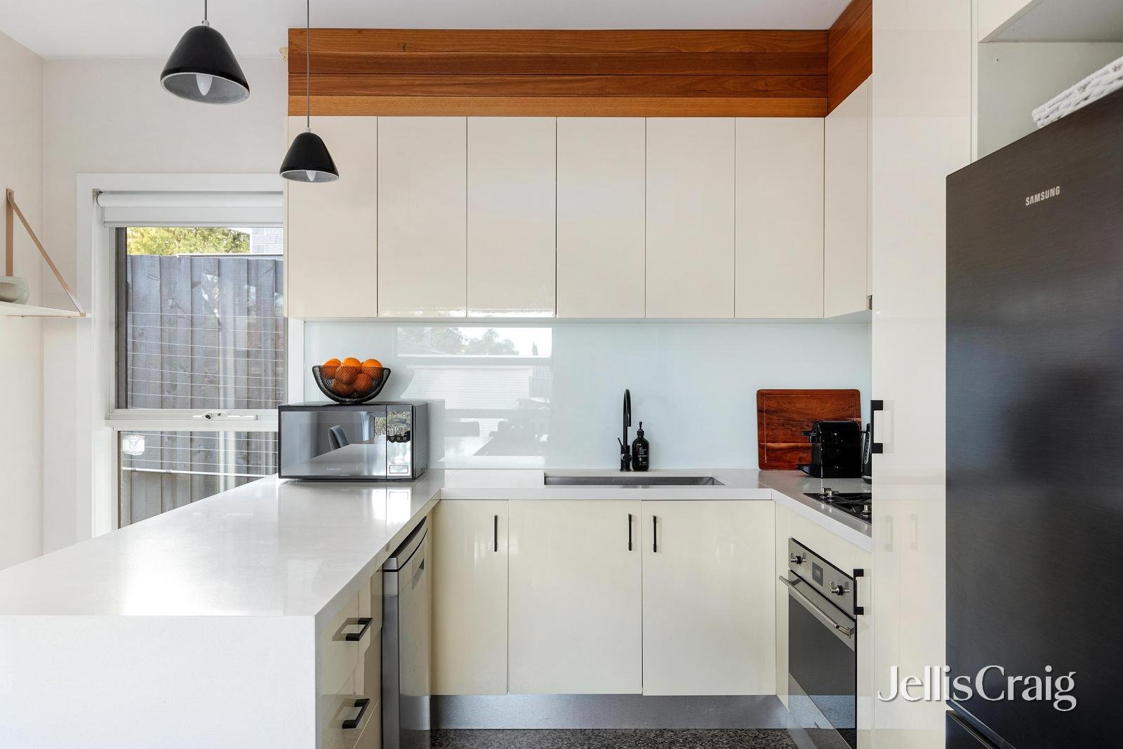 1/4 McKellar Street, Watsonia image 4
