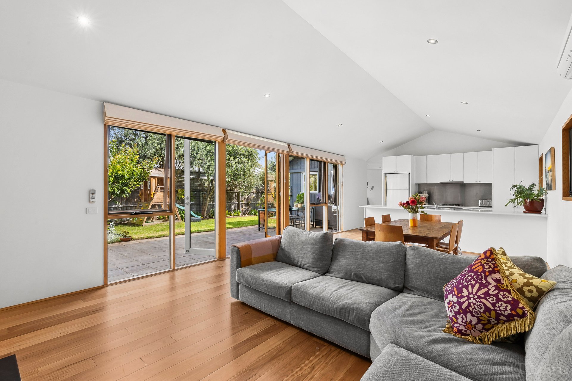 Property Gallery Thumbnail 3