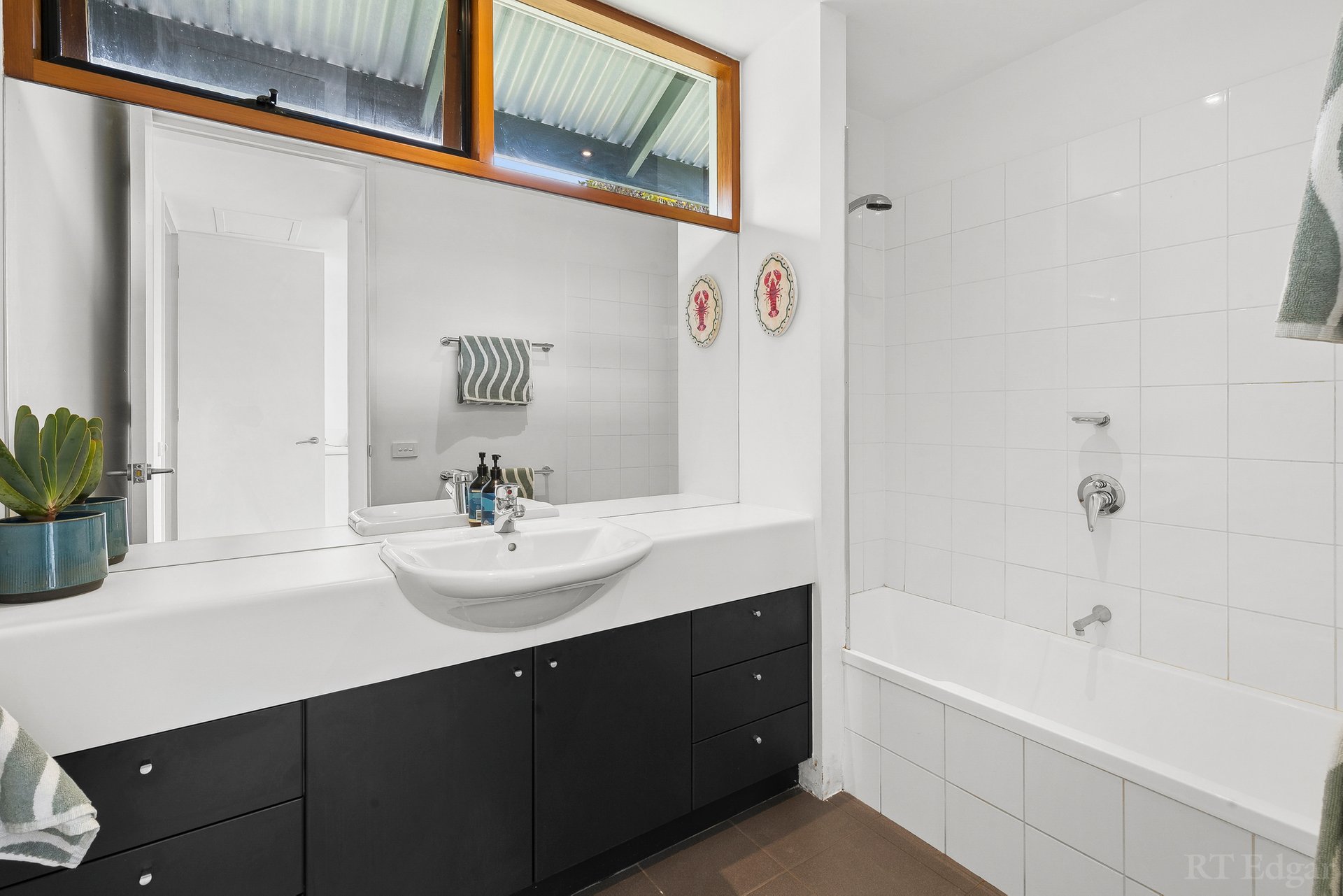 Property Gallery Thumbnail 10