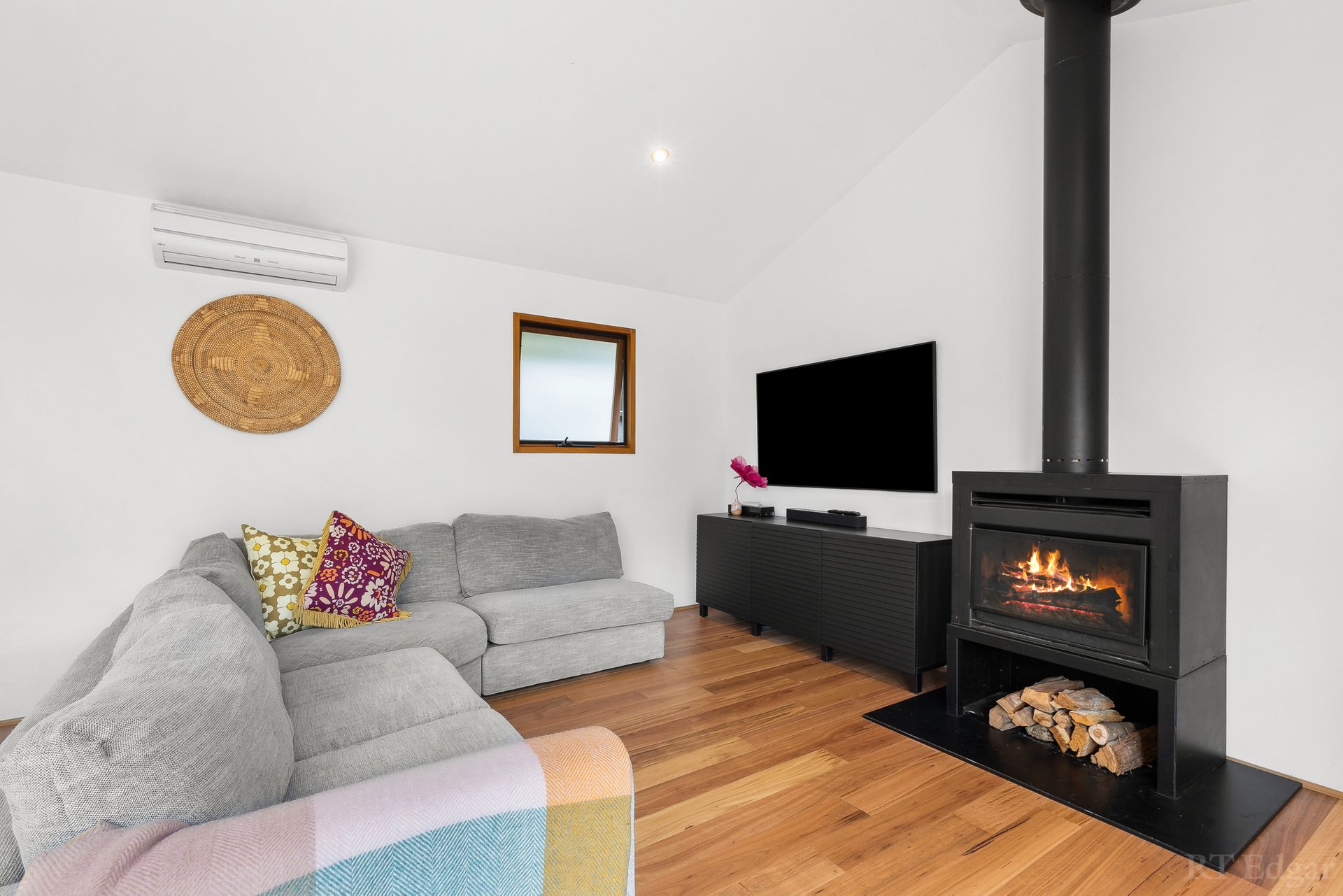 Property Gallery Thumbnail 12
