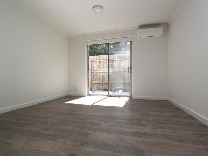 Property Gallery Thumbnail 3