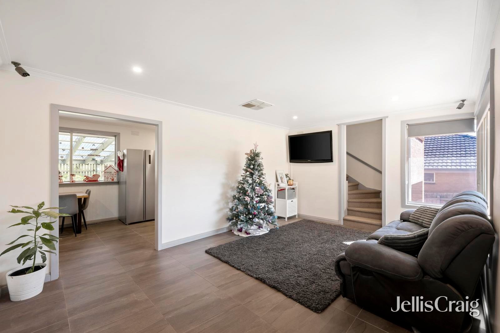 14 Melrose Avenue, Coldstream image 2