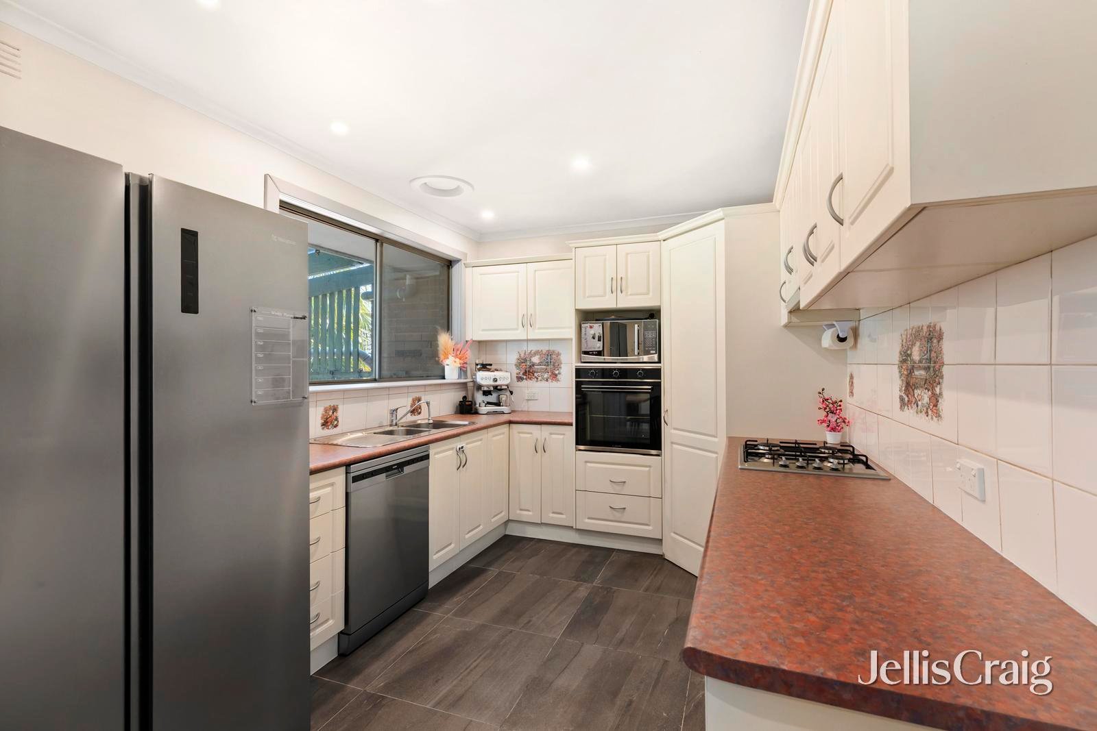 14 Melrose Avenue, Coldstream image 3