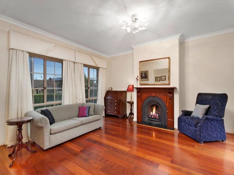 1/4 Mersey Street, Box Hill North image 2