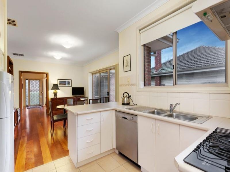 1/4 Mersey Street, Box Hill North image 5