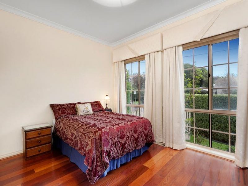1/4 Mersey Street, Box Hill North image 7