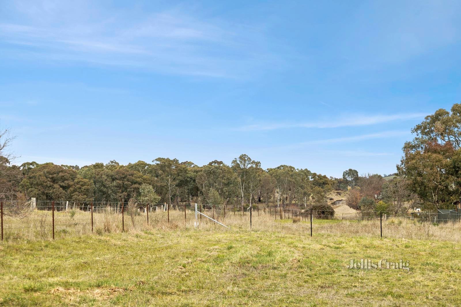 14 Midland Highway, Campbells Creek image 5