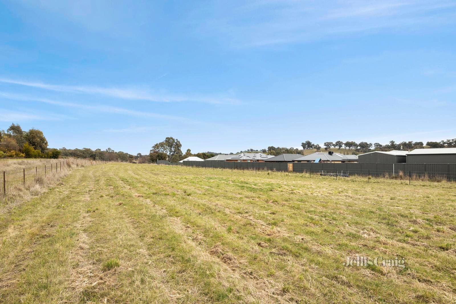 14 Midland Highway, Campbells Creek image 8