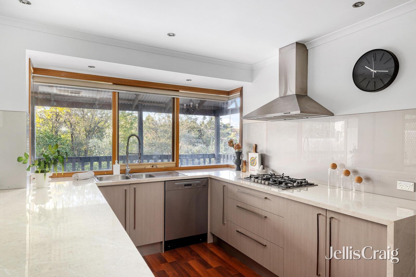 14 Mitchell Court, Diamond Creek image 3