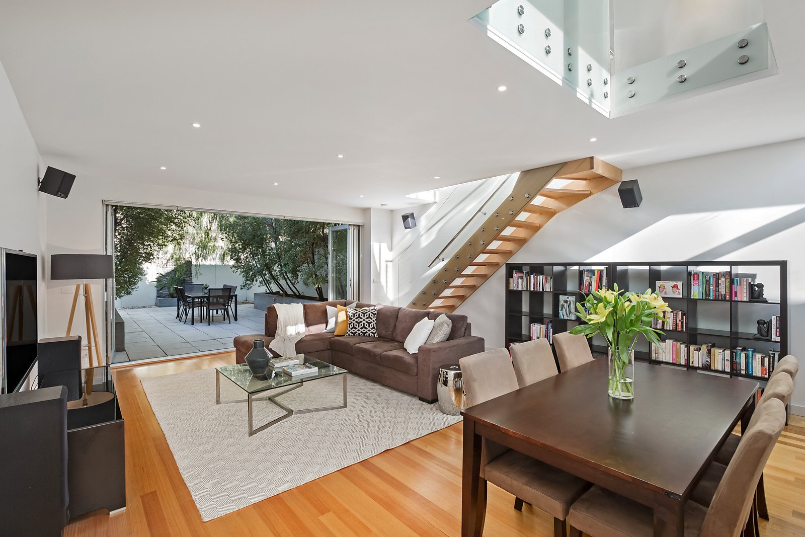 14 Moffat Street, South Yarra image 2