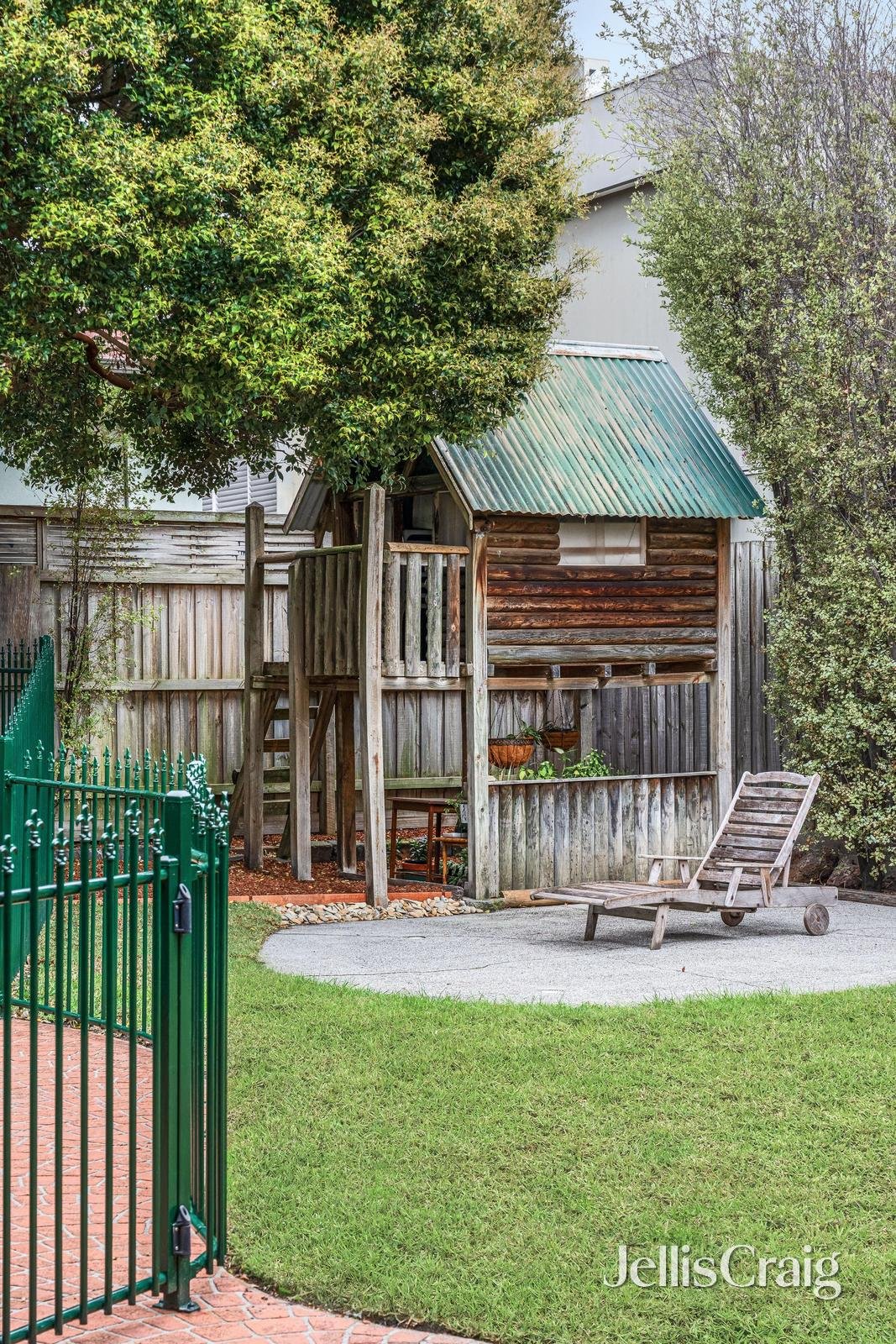 14 Monaco Street, Parkdale image 18
