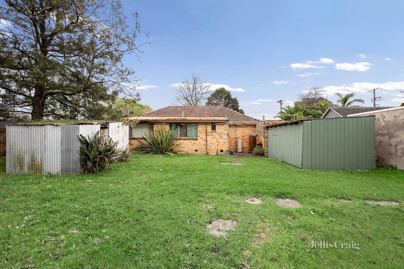 14 Montgomery Street, Doncaster East image 6