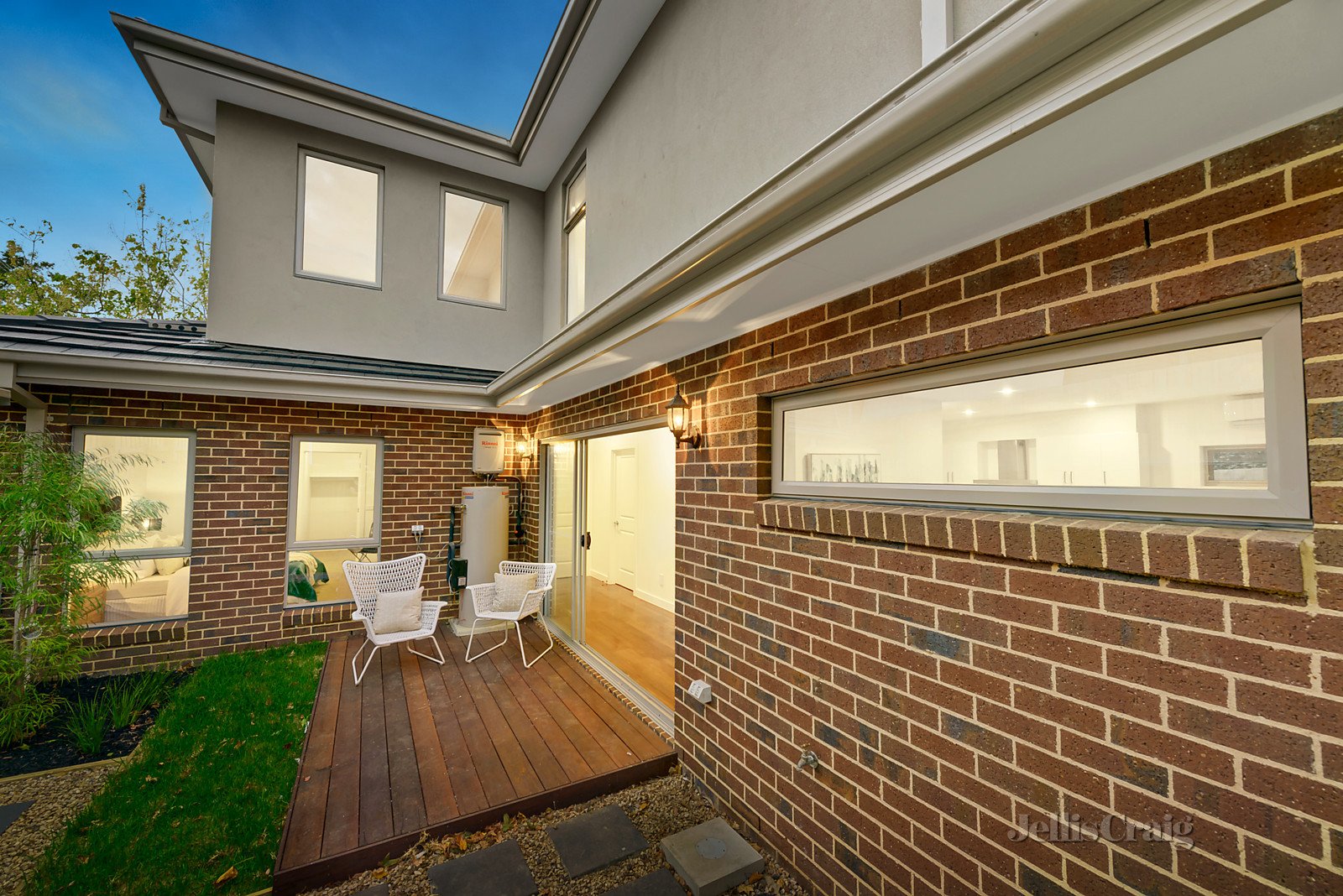 1/4 Morrison Court, Mount Waverley image 7