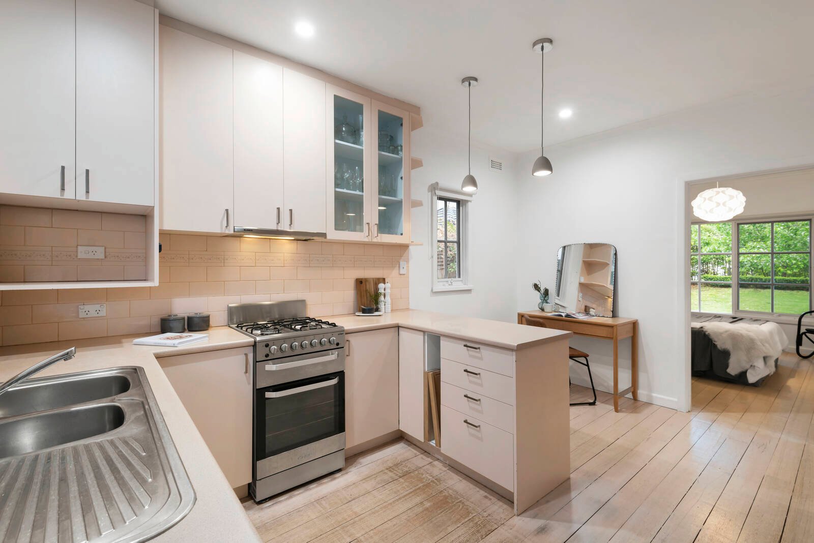 Property Gallery Thumbnail 4