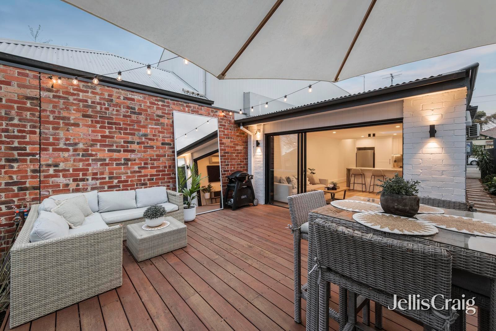 14 Munro Street, Hawthorn East image 4