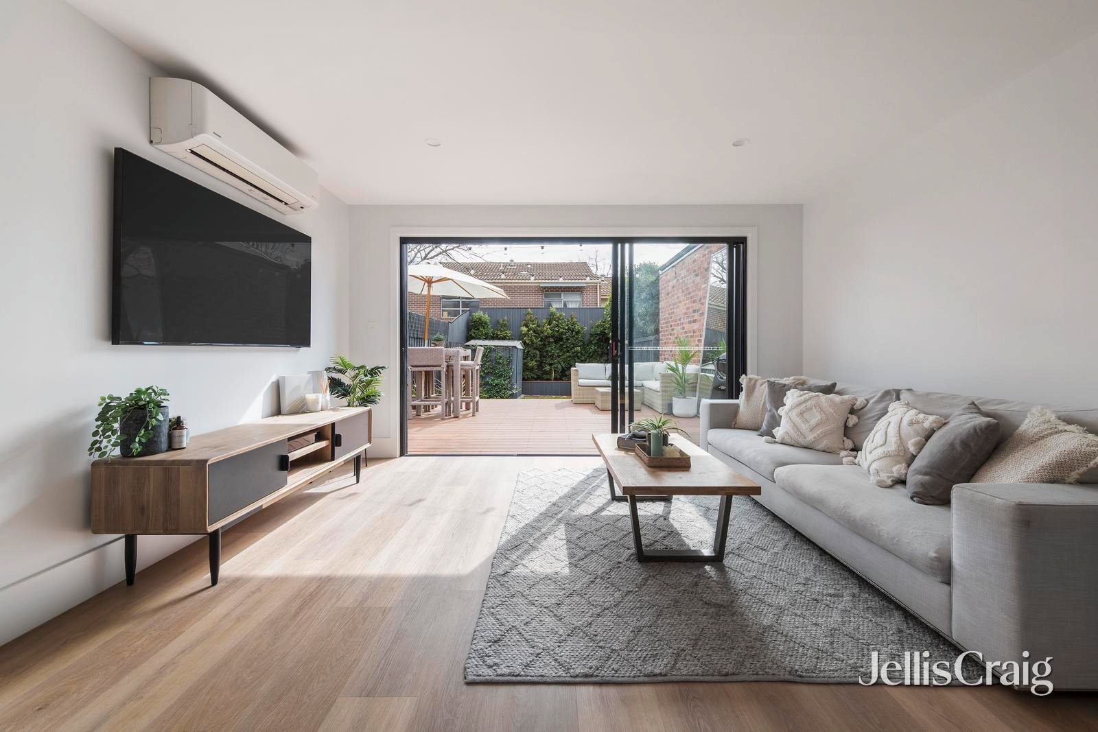14 Munro Street, Hawthorn East image 5