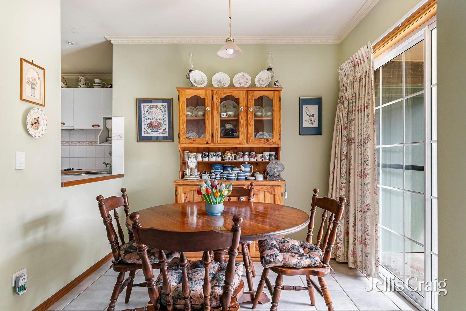 14 Nancy Court, Williamstown image 6