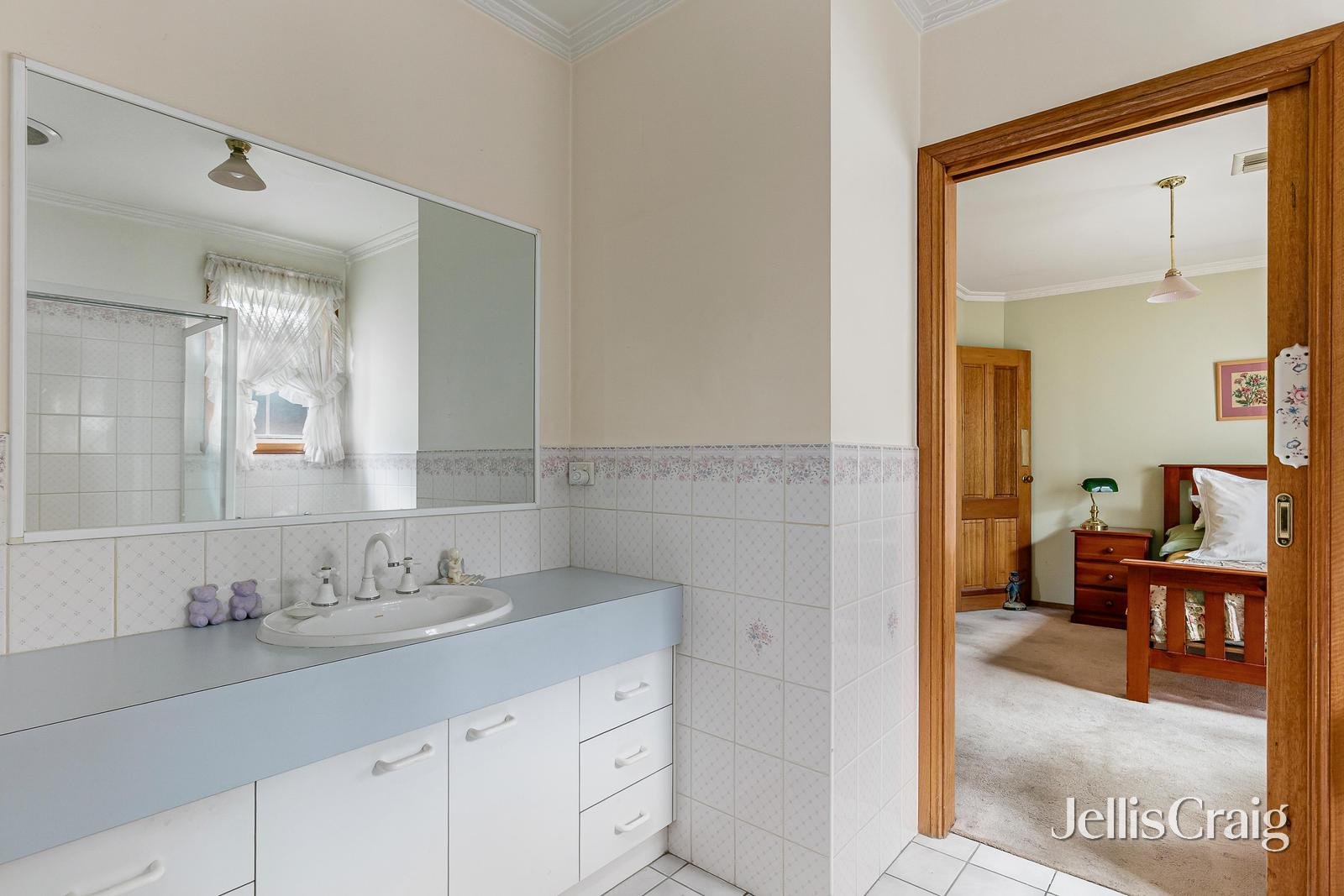 14 Nancy Court, Williamstown image 10