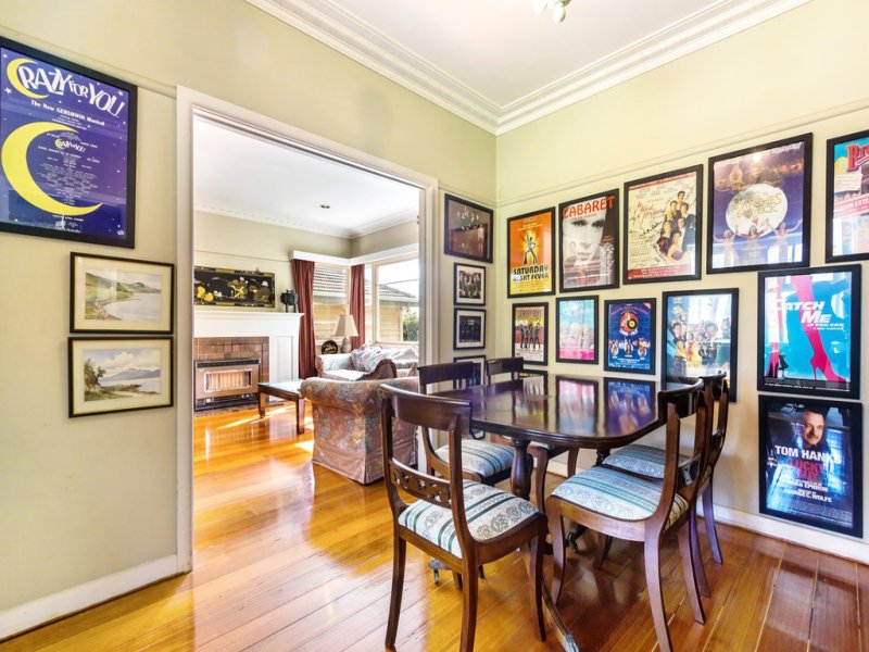 14 Narallah Grove, Box Hill North image 4