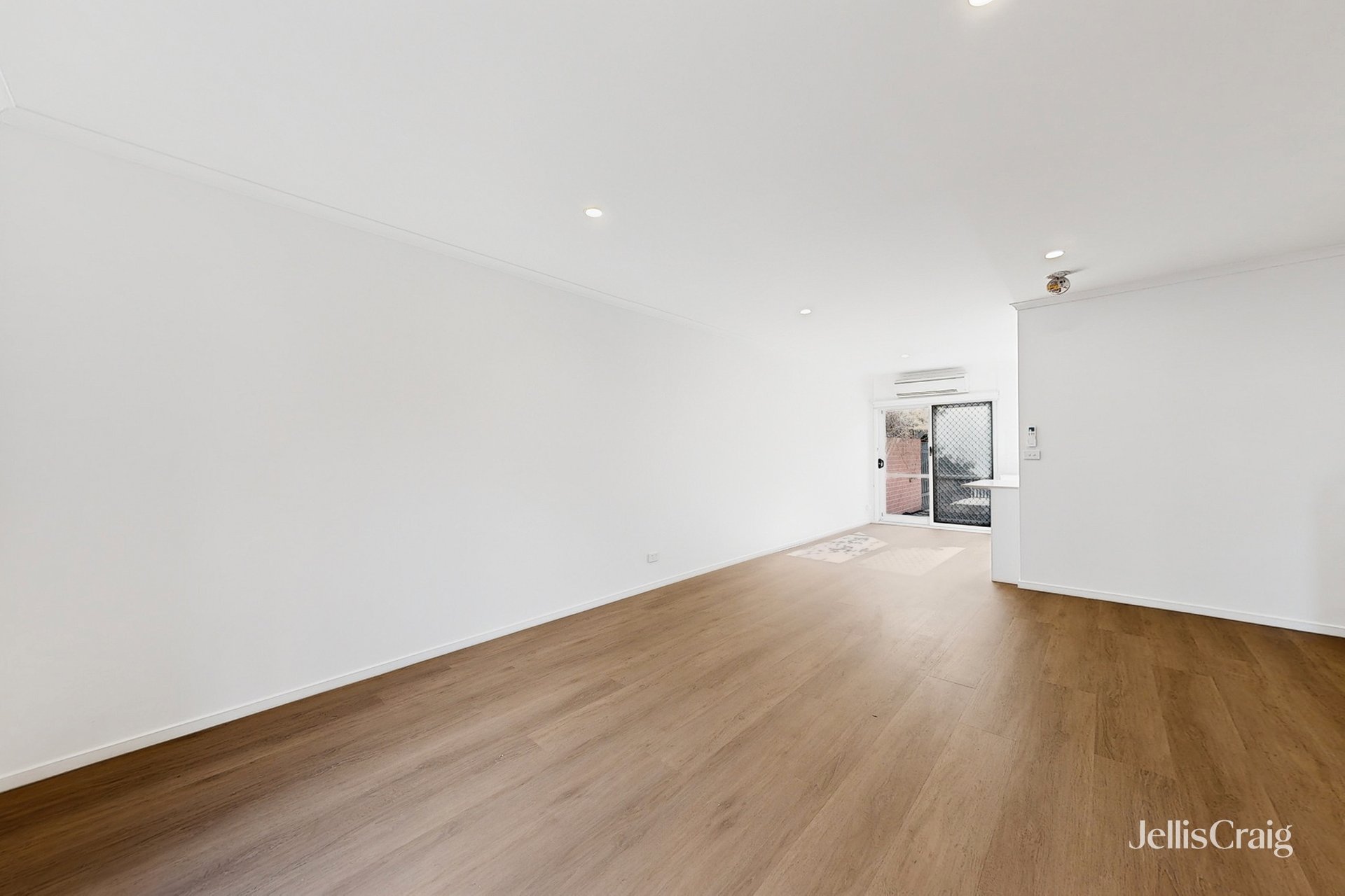 14 Neale Street, Kensington image 5