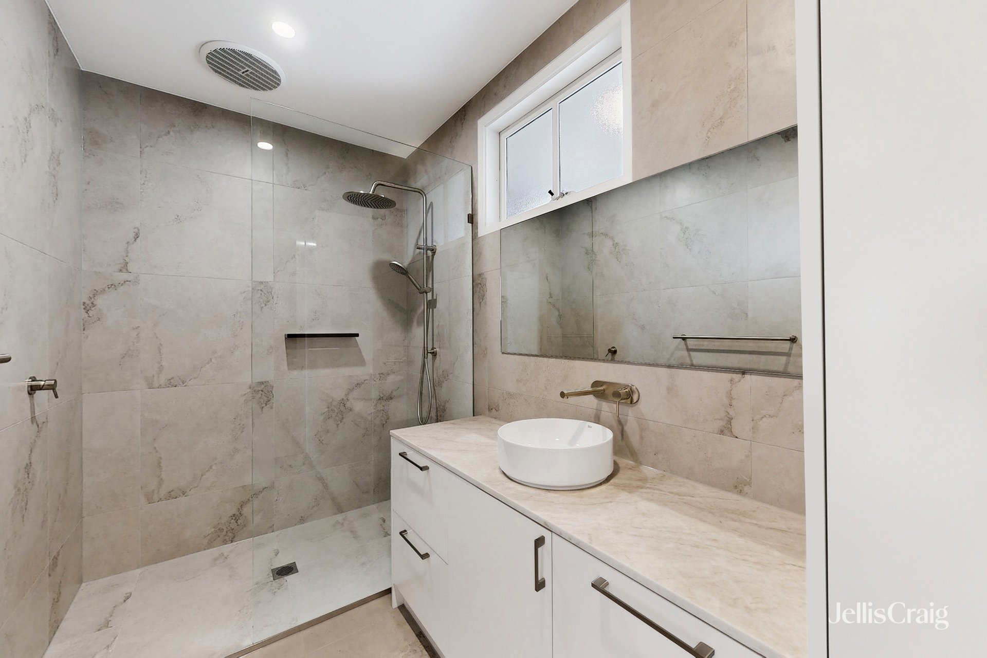 14 Neale Street, Kensington image 12