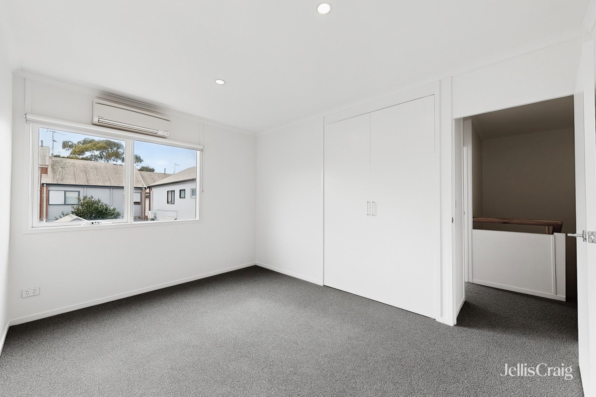 14 Neale Street, Kensington image 9