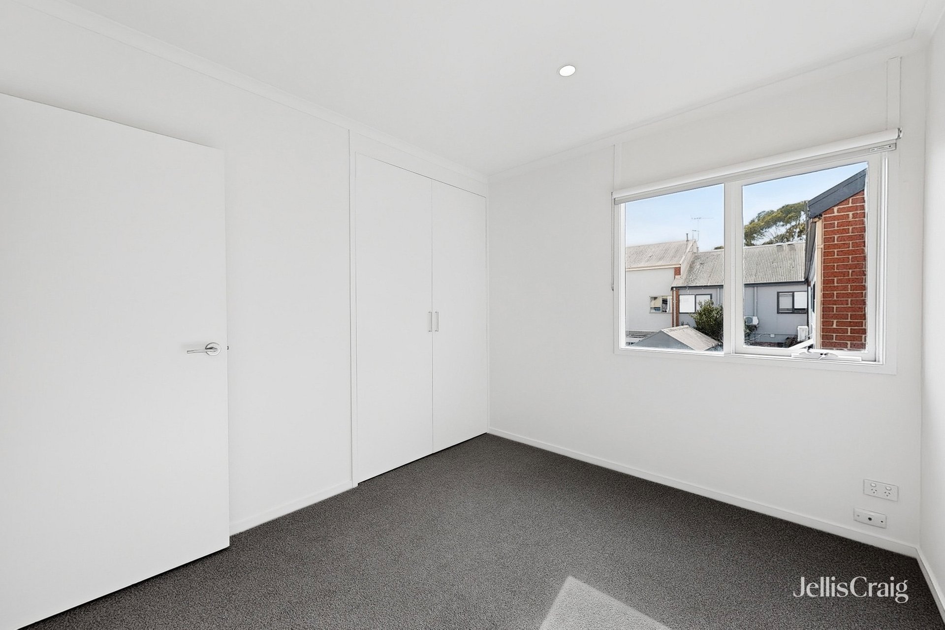 14 Neale Street, Kensington image 11